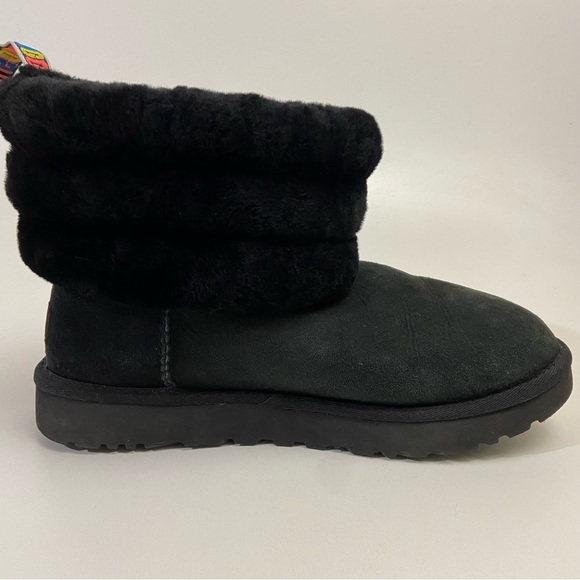 Ugg Classic Black Fluff Mini Quilted Suede Sheepskin Women Boots Size 10 Disc. - Picture 5 of 14
